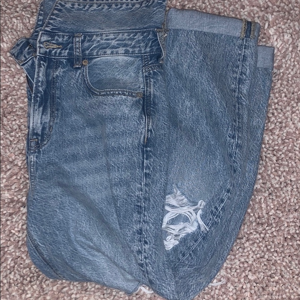High waist american eagle mom jean
